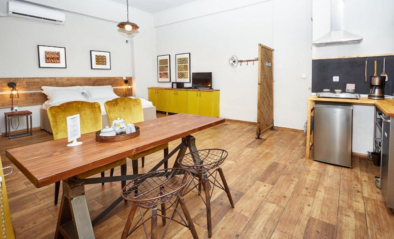 Studio Apartment